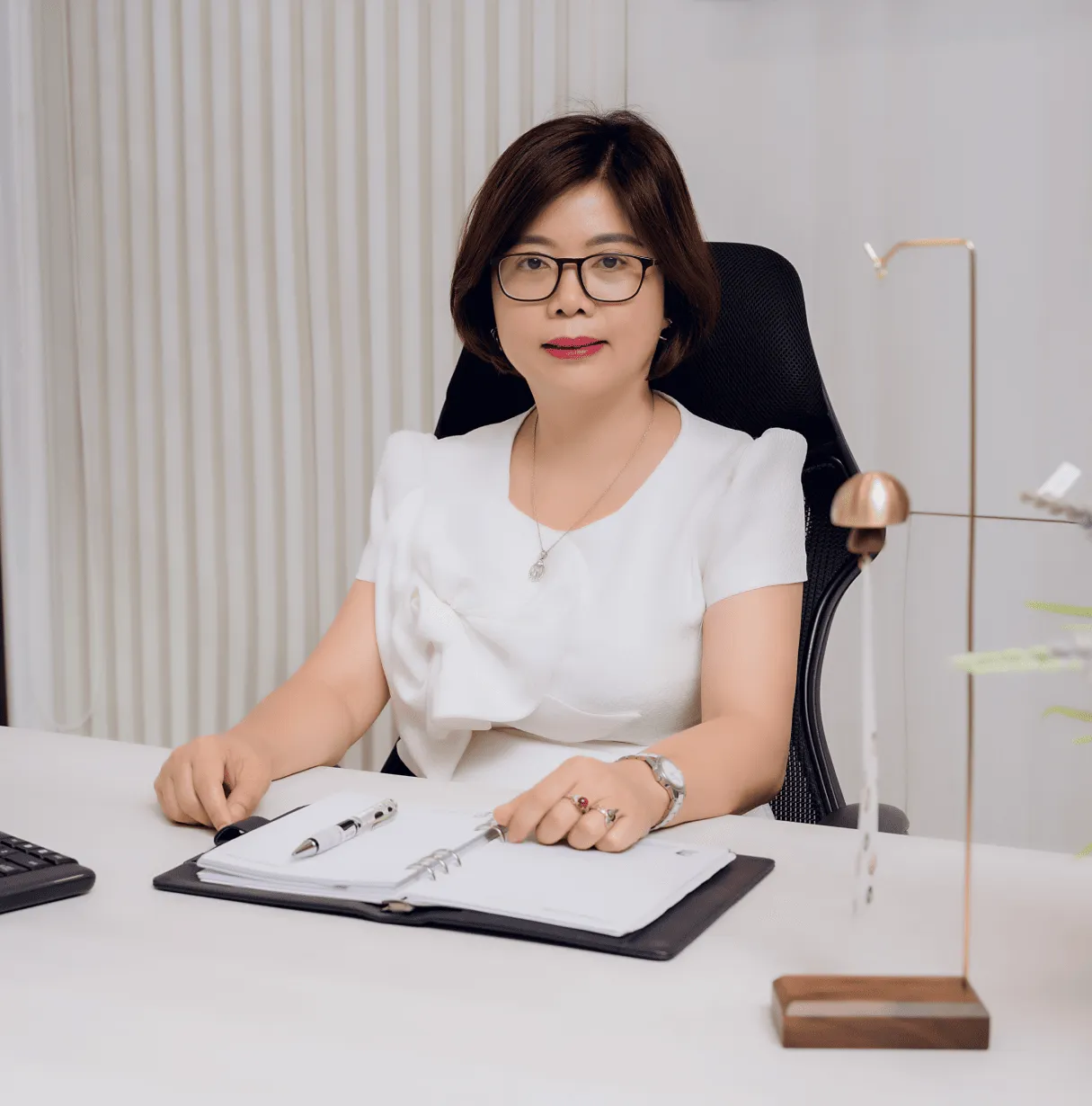 Mrs. Le Thi THu